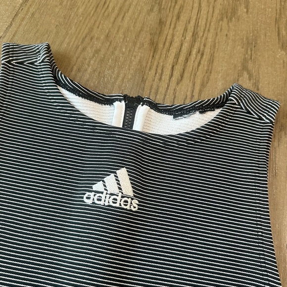 Adidas Women’s Tank Top Size Small Black and White striped - Picture 2 of 7